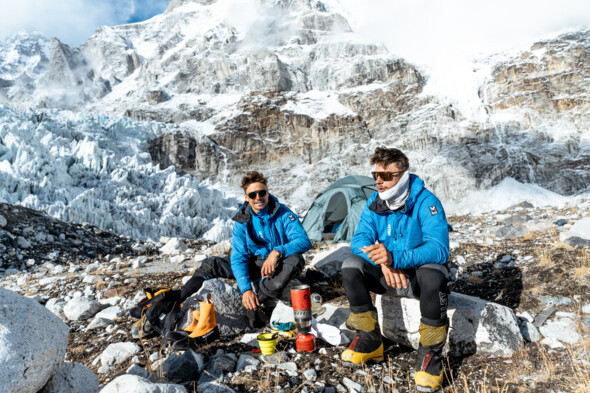 Ouverture magistrale au sommet népalais Hungchi (7 029m) par Charles Dubouloz et Symon Welfringer