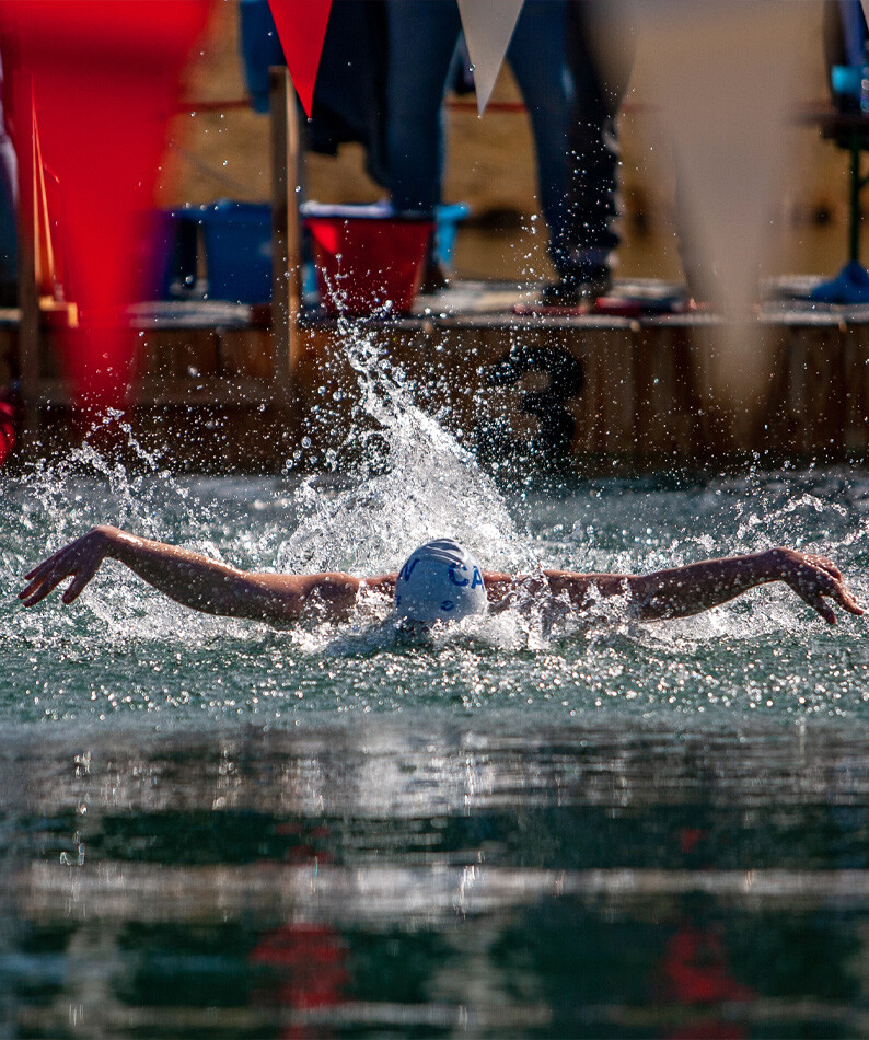 Championnats du monde de nage en eau glacée à Samoëns La fête de la nage en eau libre a